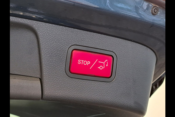 Mercedes-Benz GLA 180 Business Solution AMG Panoramadak Clima Cruise Navigatie camera 18"LM