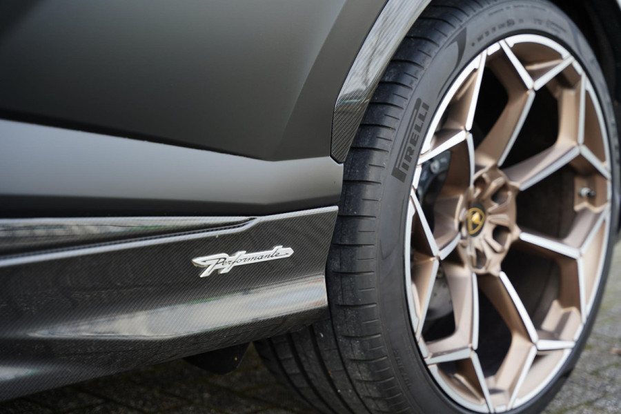 Lamborghini Urus 4.0 V8 Performante / Carbon / B&O Advanced