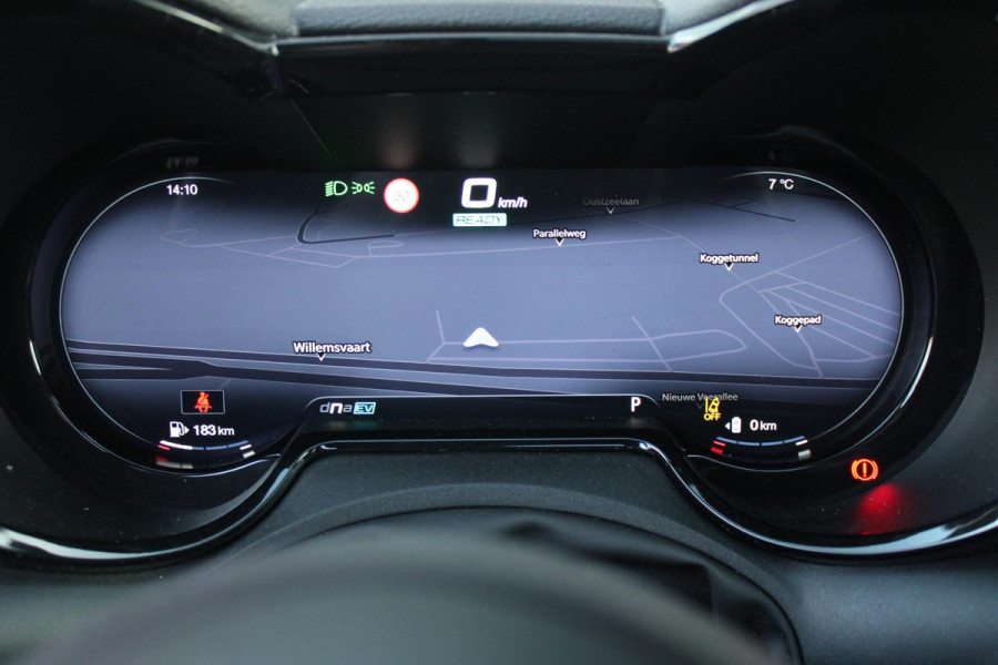 Alfa Romeo Tonale PHEV 280PK VELOCE | PANORAMISCH SCHUIF / KANTELDAK | LEDEREN BEKLEDING | VOORSTOELEN / STUUR VERWARMD | VOORSTOELEN GEVENTILEERD | VOORSTOELEN ELEKTRISCH VERSTELBAAR | DRAADLOOS APPLE CARPLAY / ANDROID AUTO | 360° CAMERA | AUTOMATISCH DIMMENDE BUITENSPIEGELS | 20"INCH LICHTMETALEN VELGEN | ADAPTIVE CRUISE CONTROL | KEYLESS ENTRY / START | ELEKTRISCH BEDIENBARE ACHTERKLEP | DRAADLOZE TELEFOONLADER | AMBIENT LIGHTING | DONKERE HEMELBEKLEDING | SCHAKELFLIPPERS AAN HET STUUR | VERWARMDE RUITENSPROEIERS |