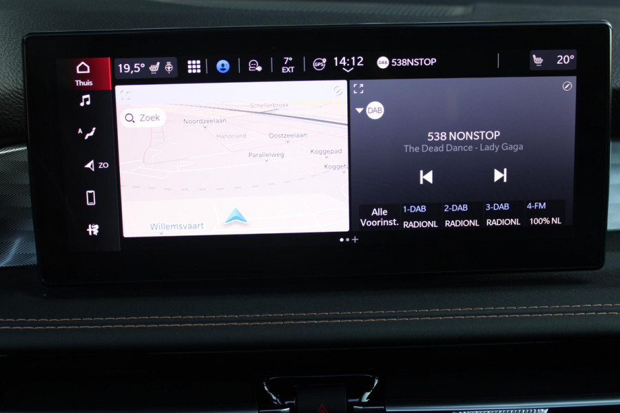 Alfa Romeo Tonale PHEV 280PK VELOCE | PANORAMISCH SCHUIF / KANTELDAK | LEDEREN BEKLEDING | VOORSTOELEN / STUUR VERWARMD | VOORSTOELEN GEVENTILEERD | VOORSTOELEN ELEKTRISCH VERSTELBAAR | DRAADLOOS APPLE CARPLAY / ANDROID AUTO | 360° CAMERA | AUTOMATISCH DIMMENDE BUITENSPIEGELS | 20"INCH LICHTMETALEN VELGEN | ADAPTIVE CRUISE CONTROL | KEYLESS ENTRY / START | ELEKTRISCH BEDIENBARE ACHTERKLEP | DRAADLOZE TELEFOONLADER | AMBIENT LIGHTING | DONKERE HEMELBEKLEDING | SCHAKELFLIPPERS AAN HET STUUR | VERWARMDE RUITENSPROEIERS |