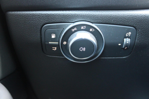 Alfa Romeo Tonale PHEV 280PK VELOCE | PANORAMISCH SCHUIF / KANTELDAK | LEDEREN BEKLEDING | VOORSTOELEN / STUUR VERWARMD | VOORSTOELEN GEVENTILEERD | VOORSTOELEN ELEKTRISCH VERSTELBAAR | DRAADLOOS APPLE CARPLAY / ANDROID AUTO | 360° CAMERA | AUTOMATISCH DIMMENDE BUITENSPIEGELS | 20"INCH LICHTMETALEN VELGEN | ADAPTIVE CRUISE CONTROL | KEYLESS ENTRY / START | ELEKTRISCH BEDIENBARE ACHTERKLEP | DRAADLOZE TELEFOONLADER | AMBIENT LIGHTING | DONKERE HEMELBEKLEDING | SCHAKELFLIPPERS AAN HET STUUR | VERWARMDE RUITENSPROEIERS |