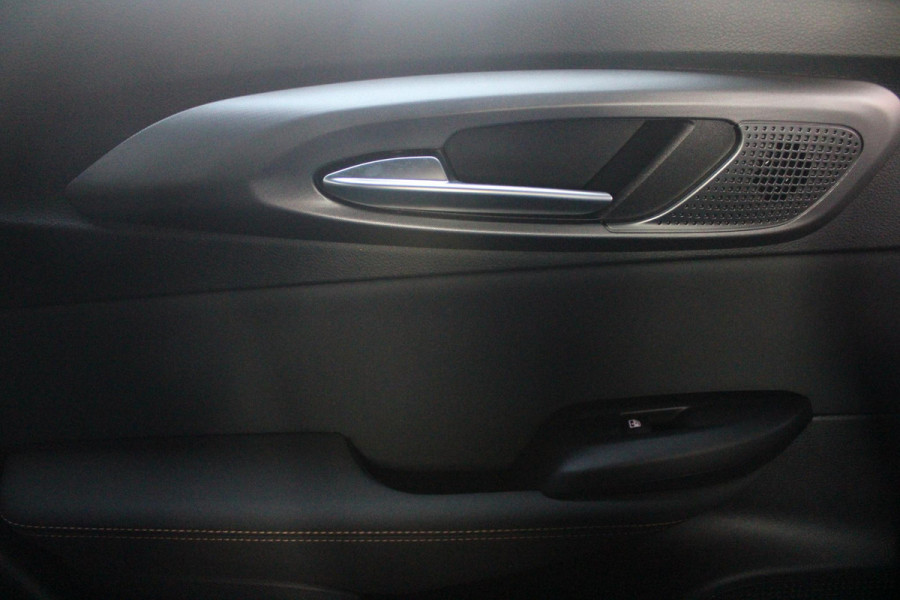 Alfa Romeo Tonale PHEV 280PK VELOCE | HARMAN/KARDON PREMIUM AUDIO | PREMIUM PACK: LEDEREN BEKLEDING/GEVENTILEERDE VOORSTOELEN/4-VOUDIG ELEKTRISCH VERSTELBARE LENDESTEUN VOORSTOELEN | WINTERPACK: STOEL/STUUR VERWARMING | STOEL VENTILATIE | TECHNOLOGY PACK: PARKEERWAARSCHUWING VOOR EN ACHTER/360° CAMERA/AUTOMATISCH INPARKEREN/ AUTONOMOUS DRIVING LEVEL 2: ADAPTIVE CRUISE CONTROL/LANE CENTERING ASSIST/TRAFFIC JAM ASSIST DODEHOEK DETECTIE AUTOMATISCH DIMMENDE BUITENSPIEGELS | DRAADLOZE TELEFOONLADER | FULL LED MATRIX KOPLAMPEN | DUAL STAGE VALVE: ACTIEVE DEMPING | KEYLESS ENTRY/START | 20" L