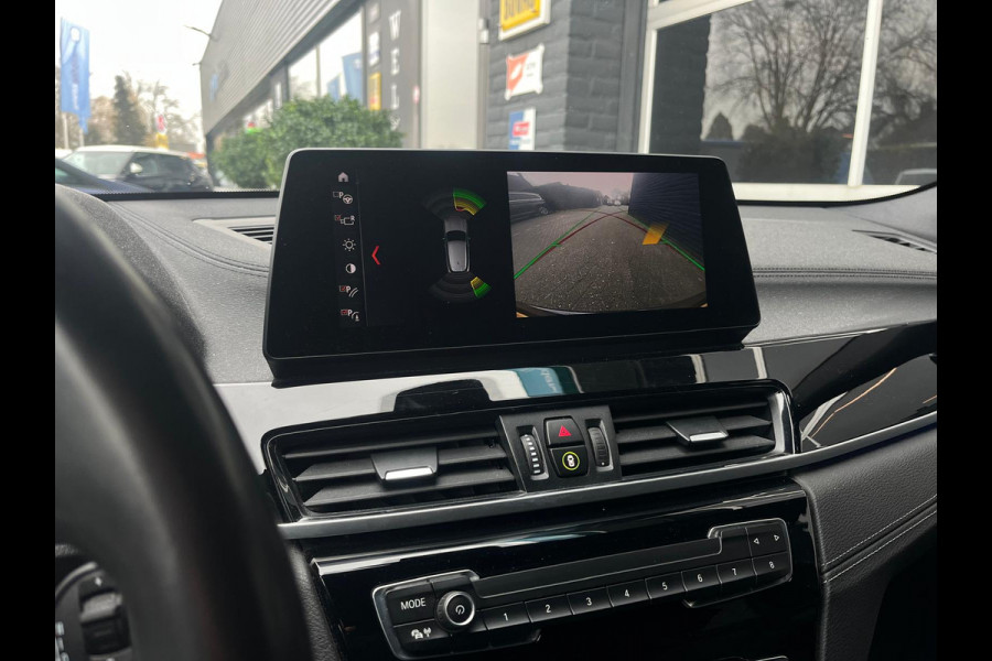 BMW X2 sDrive18i High Executive, M-pakket, Automaat, Cruise, Head-up, Camera, Navi