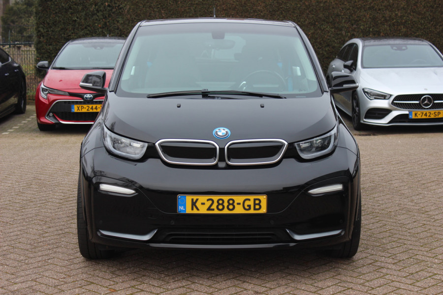 BMW i3 S Dark Shadow Edition 120Ah 42 kWh / Camera / Navigatie / 20'' / Stoelverwarming / DAB / LED / Cruise Control