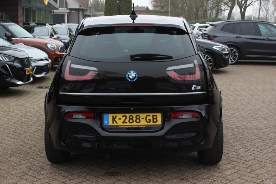 BMW i3 S Dark Shadow Edition 120Ah 42 kWh / Camera / Navigatie / 20'' / Stoelverwarming / DAB / LED / Cruise Control