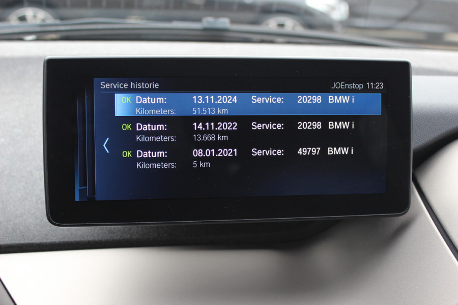 BMW i3 S Dark Shadow Edition 120Ah 42 kWh / Camera / Navigatie / 20'' / Stoelverwarming / DAB / LED / Cruise Control