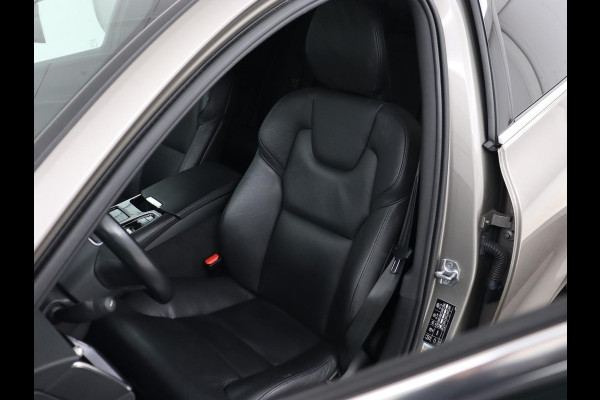 Volvo V60 2.0 T6 AWD Recharge Business Pro | Leder | Trekhaak | Stoel & stuurverwarming | Adaptive cruise | Camera | Carplay | Navigatie | Full LED | Parkeerhulp | PHEV | Plug In