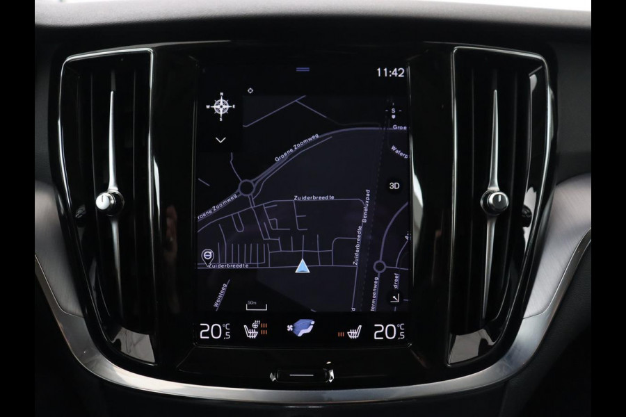 Volvo V60 2.0 T6 AWD Recharge Business Pro | Leder | Trekhaak | Stoel & stuurverwarming | Adaptive cruise | Camera | Carplay | Navigatie | Full LED | Parkeerhulp | PHEV | Plug In