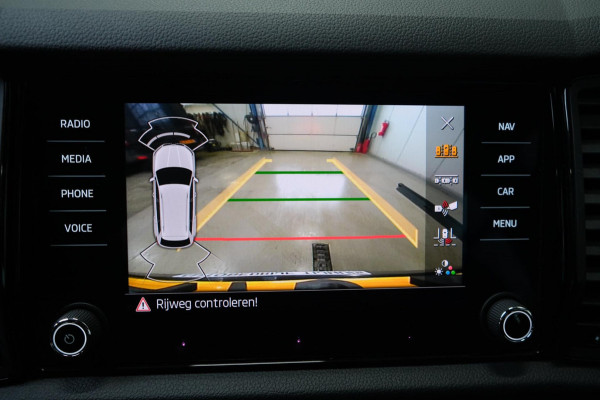 Škoda Kodiaq 1.5 TSI Sportline Business 7p. Automaat - N.A.P. Airco, Cruise, Navi, PDC.