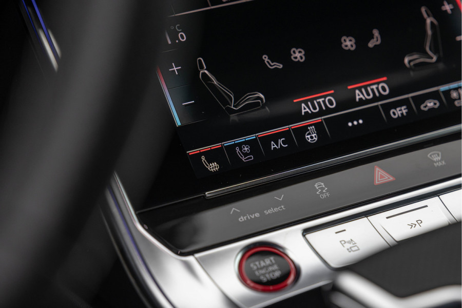 Audi RS6 Avant 600pk 4.0 TFSI Quattro Keramisch B&O Advanced Carbon HuD