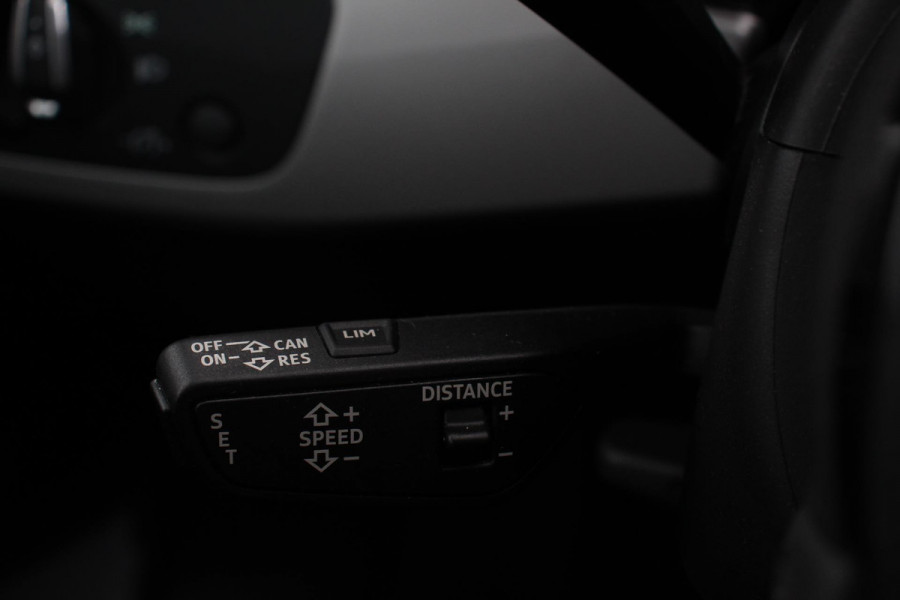 Audi A4 Avant 40 TFSI 190pk S-Tronic Advanced Prestige Tour Plus | Navigatie | Climate Control | Electrisch bedienbare achterklep | Stoelverwarming