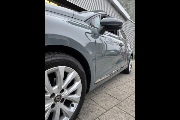 Renault Clio 1.0 TCe Intens - Navigatie / Apple CarPlay I Airco I Sport velgen I PDC I Stoelverwarming I Dealer onderhouden