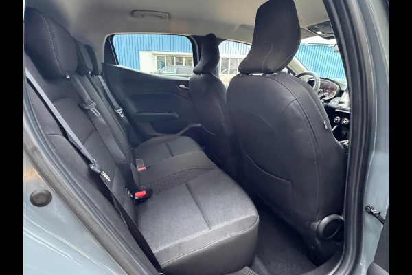 Renault Clio 1.0 TCe Intens - Navigatie / Apple CarPlay I Airco I Sport velgen I PDC I Stoelverwarming I Dealer onderhouden