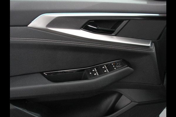 Renault Austral 1.3 Mild Hybrid 160 X-Tronic DEMO! Climate control Cruise Control adaptief Panorama dak LED Navigatie Sfeerverlichting Elektrische achterklep Stoel + stuurverwarming 360* camera Premium audio Arkamys