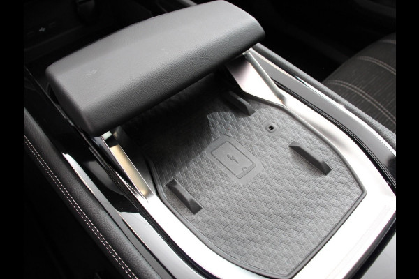 Renault Austral 1.3 Mild Hybrid 160 X-Tronic DEMO! Climate control Cruise Control adaptief Panorama dak LED Navigatie Sfeerverlichting Elektrische achterklep Stoel + stuurverwarming 360* camera Premium audio Arkamys