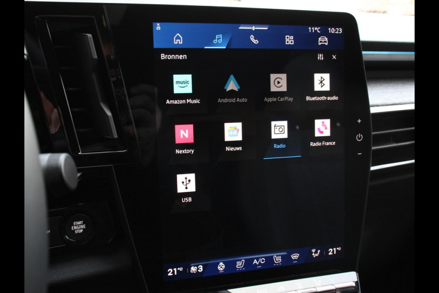 Renault Austral 1.3 Mild Hybrid 160 X-Tronic DEMO! Climate control Cruise Control adaptief Panorama dak LED Navigatie Sfeerverlichting Elektrische achterklep Stoel + stuurverwarming 360* camera Premium audio Arkamys
