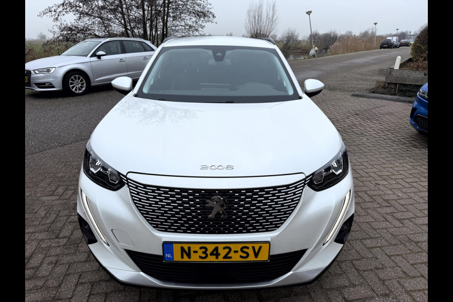 Peugeot e-2008 EV Allure Pack 50 kWh SOH 91,3%, Camera, Carplay, Stoelverwarming