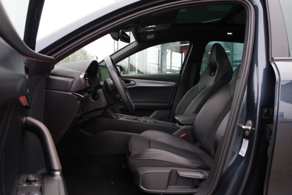 CUPRA Formentor 1.4 e-Hybrid 245 PK VZ Copper Edition PHEV, Panoramadak, Adap. Cruise Control, Camera