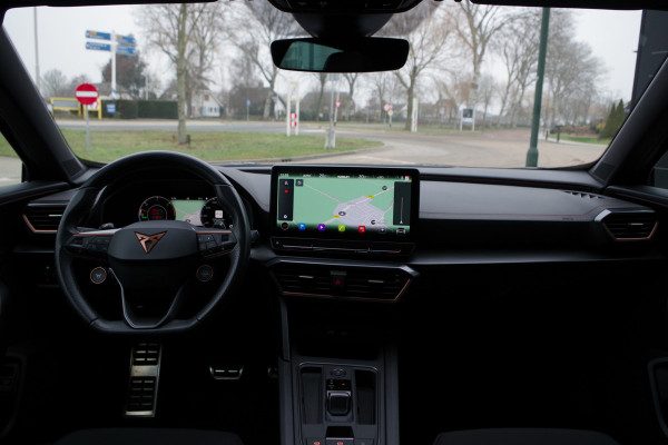 CUPRA Formentor 1.4 e-Hybrid 245 PK VZ Copper Edition PHEV, Panoramadak, Adap. Cruise Control, Camera