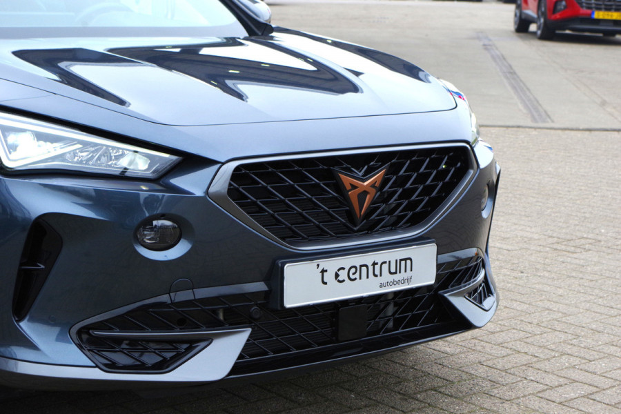 CUPRA Formentor 1.4 e-Hybrid 245 PK VZ Copper Edition PHEV, Panoramadak, Adap. Cruise Control, Camera