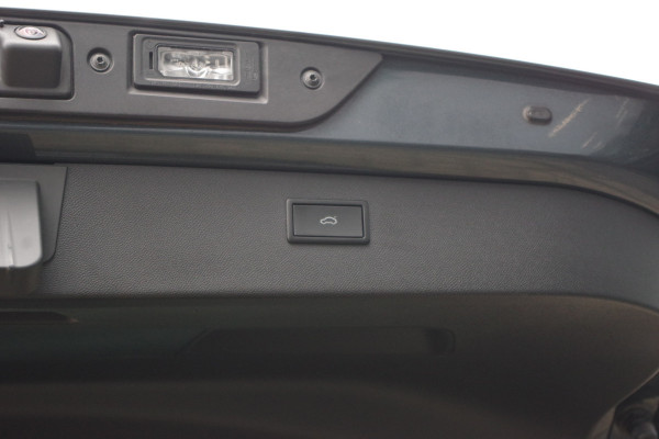 CUPRA Formentor 1.4 e-Hybrid 245 PK VZ Copper Edition PHEV, Panoramadak, Adap. Cruise Control, Camera