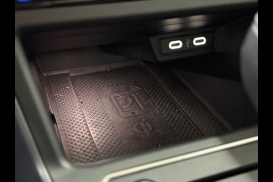 Volkswagen Taigo 1.5 TSI 3x R-Line | 18' inch | Panoramadak | Black Style | Virtual Cockpit | Matrix LED