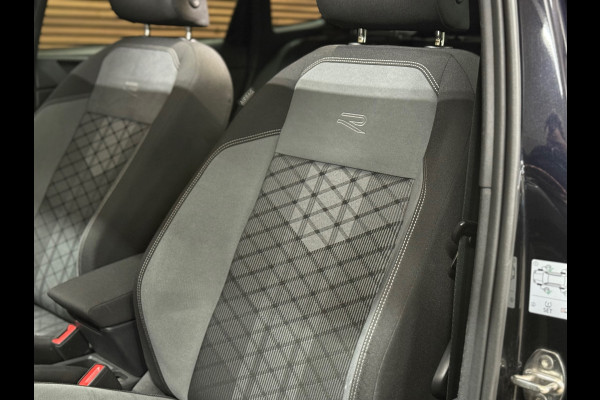 Volkswagen Taigo 1.5 TSI 3x R-Line | 18' inch | Panoramadak | Black Style | Virtual Cockpit | Matrix LED