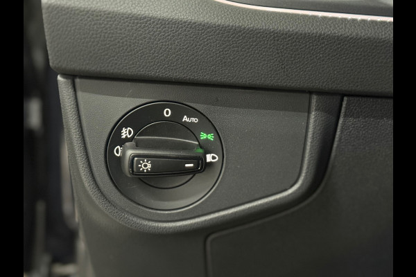 Volkswagen Taigo 1.5 TSI 3x R-Line | 18' inch | Panoramadak | Black Style | Virtual Cockpit | Matrix LED