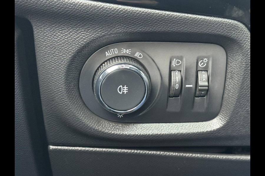 Opel Corsa 1.2 Elegance - 18.175 KM - Navigatie / Apple CarPlay I Airco I Sport velgen I PDC I Dealer onderhoud