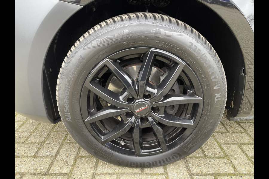 Mercedes-Benz Vito 116 CDI automaat / speciaal gebouwd voor rolstoel bestuurder / € 27.950 marge / zwart metallic / lift / hand gas en rem / airco / cruise control / euro 6 diesel