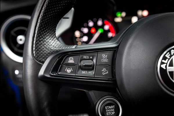 Alfa Romeo Stelvio 2.0 T AWD Veloce / 21" / Pano / Carplay / H&K / Memory / Adapt.cruise / 1e lak / VOL