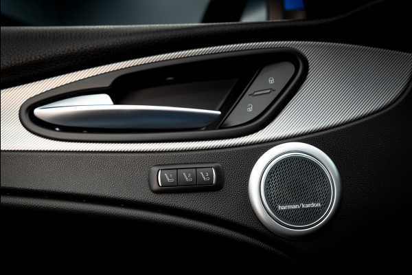 Alfa Romeo Stelvio 2.0 T AWD Veloce / 21" / Pano / Carplay / H&K / Memory / Adapt.cruise / 1e lak / VOL