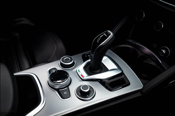 Alfa Romeo Stelvio 2.0 T AWD Veloce / 21" / Pano / Carplay / H&K / Memory / Adapt.cruise / 1e lak / VOL