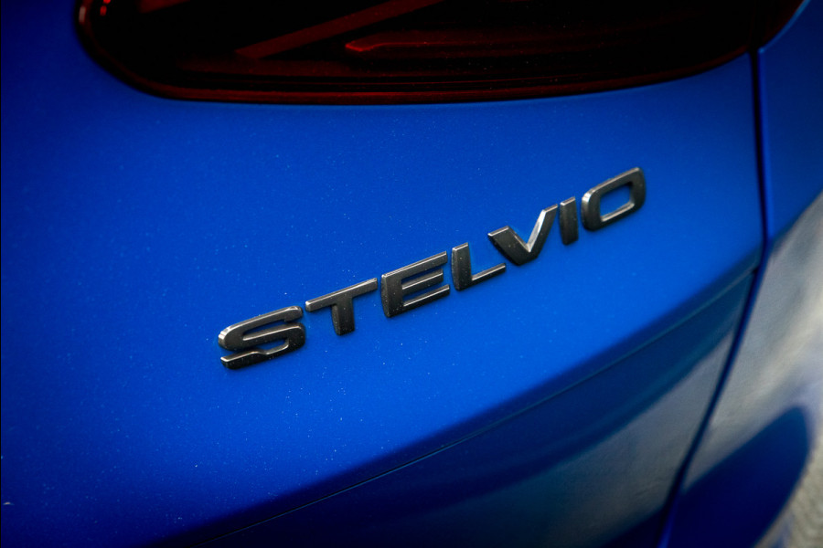 Alfa Romeo Stelvio 2.0 T AWD Veloce / 21" / Pano / Carplay / H&K / Memory / Adapt.cruise / 1e lak / VOL