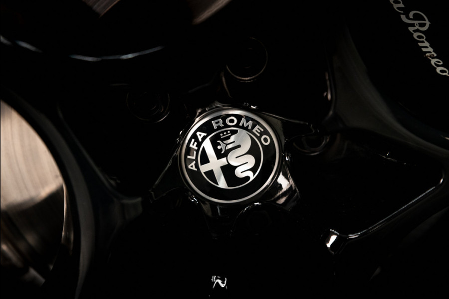 Alfa Romeo Stelvio 2.0 T AWD Veloce / 21" / Pano / Carplay / H&K / Memory / Adapt.cruise / 1e lak / VOL