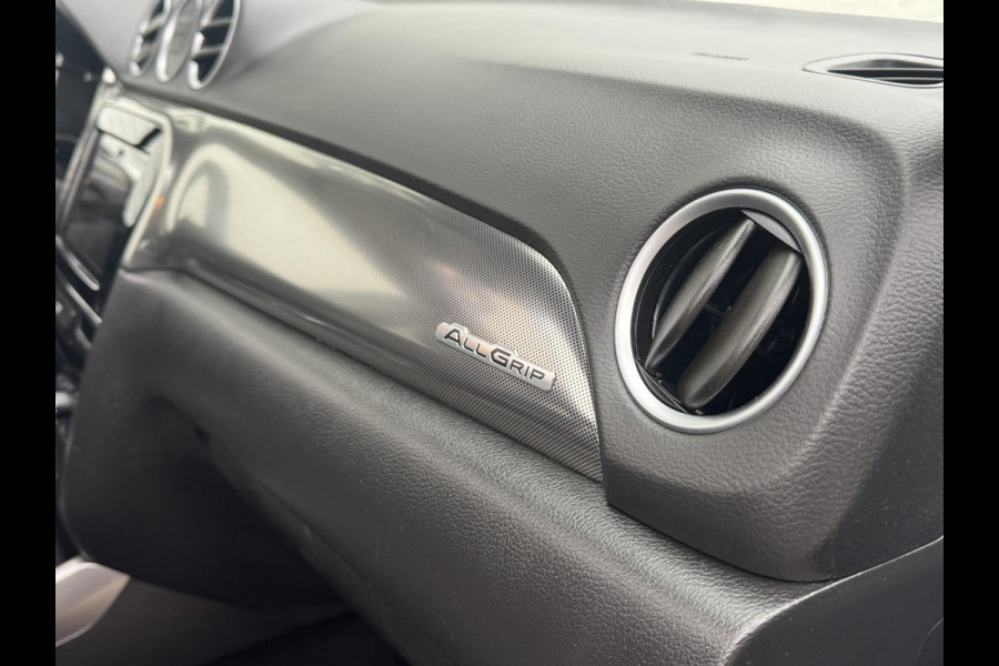 Suzuki Vitara 1.5 Hybrid Style AllGrip Adaptive cruise Climate Stoelverwarming Camera plus sensoren Apple / Android Navi