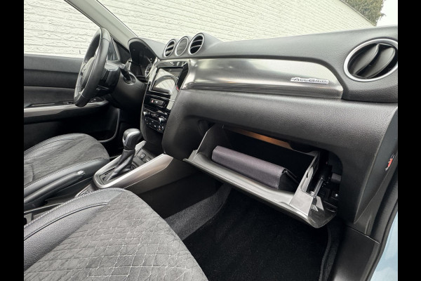 Suzuki Vitara 1.5 Hybrid Style AllGrip Adaptive cruise Climate Stoelverwarming Camera plus sensoren Apple / Android Navi