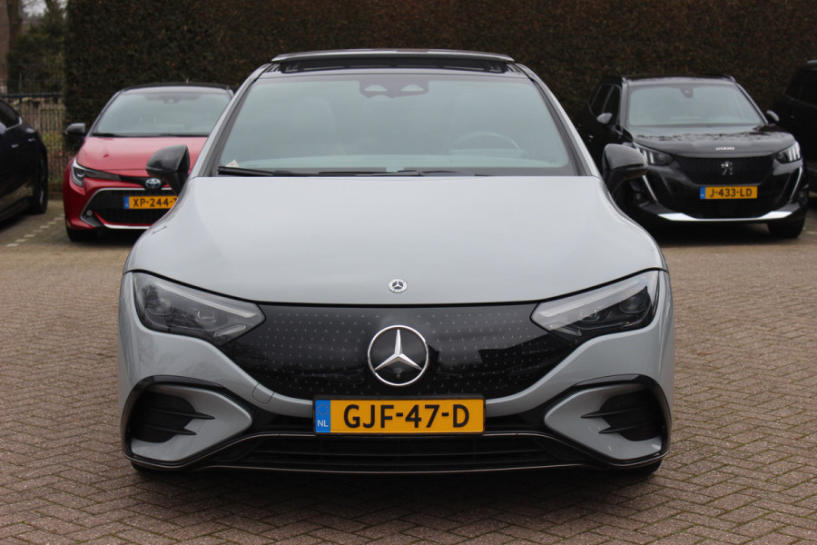 Mercedes-Benz EQE 350 AMG Line 89 kWh / Panoramadak / Camera / Achterasbesturing / Head-up / Luxe Leder / Premium Plus-pakket / Stoelventilatie + Verwarming + Massage / Navigatie / Dodehoek / DAB / ACC