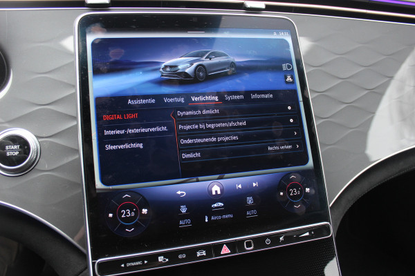 Mercedes-Benz EQE 350 AMG Line 89 kWh / Panoramadak / Camera / Achterasbesturing / Head-up / Luxe Leder / Premium Plus-pakket / Stoelventilatie + Verwarming + Massage / Navigatie / Dodehoek / DAB / ACC