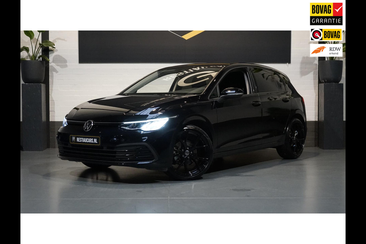 Volkswagen Golf VIII 1.5 eTSI Style AUTOMAAT-ACC-AMBIANCE-CAMERA-CRUISE-KEYLESS-NAVIGATIE-VIRTUEEL