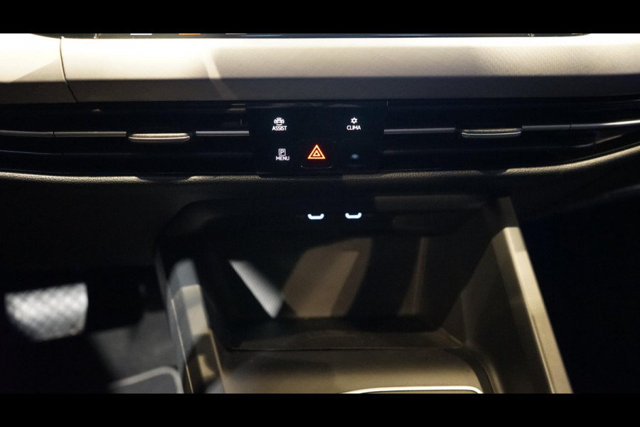 Volkswagen Golf VIII 1.5 eTSI Style AUTOMAAT-ACC-AMBIANCE-CAMERA-CRUISE-KEYLESS-NAVIGATIE-VIRTUEEL