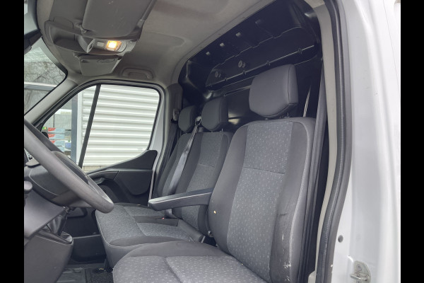 Opel Movano 2.3 Turbo 136pk L2H2 / vaste prijs rijklaar € 14.950 ex btw / euro 6 / bpm vrij / trekhaak 2500 kg / pdc achter / airco / cruise control / bijrijdersbank