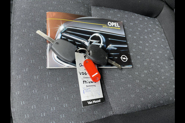 Opel Movano 2.3 Turbo 136pk L2H2 / vaste prijs rijklaar € 14.950 ex btw / euro 6 / bpm vrij / trekhaak 2500 kg / pdc achter / airco / cruise control / bijrijdersbank