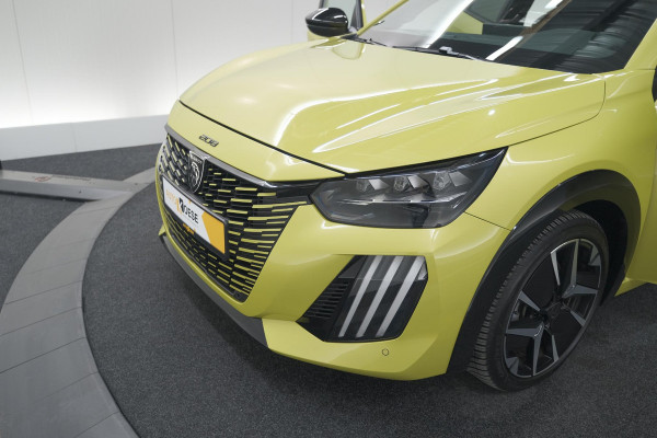 Peugeot 208 Hybrid 136 e-DCS6 GT | Camera | Apple Carplay | Parkeersensoren