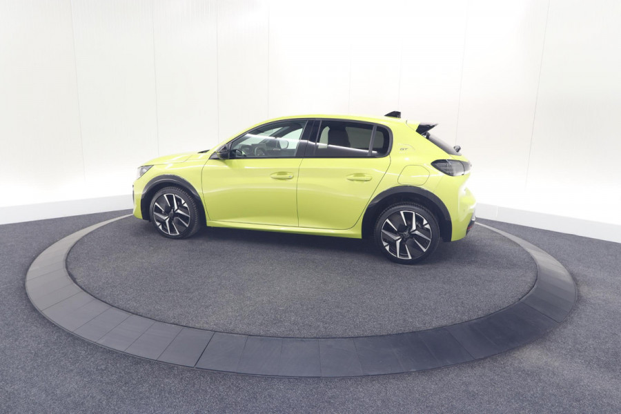 Peugeot 208 Hybrid 136 e-DCS6 GT | Camera | Apple Carplay | Parkeersensoren