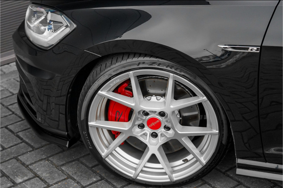 Volkswagen Golf 2.0 TSI 4Motion R Maxton Pano Dynaudio CarPlay 19"