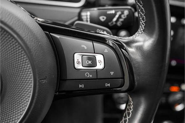 Volkswagen Golf 2.0 TSI 4Motion R Maxton Pano Dynaudio CarPlay 19"