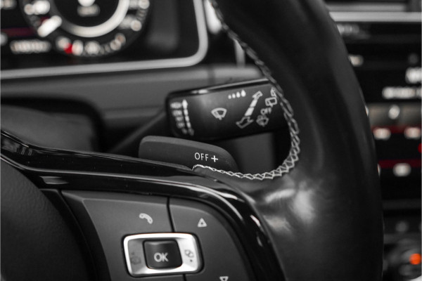 Volkswagen Golf 2.0 TSI 4Motion R Maxton Pano Dynaudio CarPlay 19"