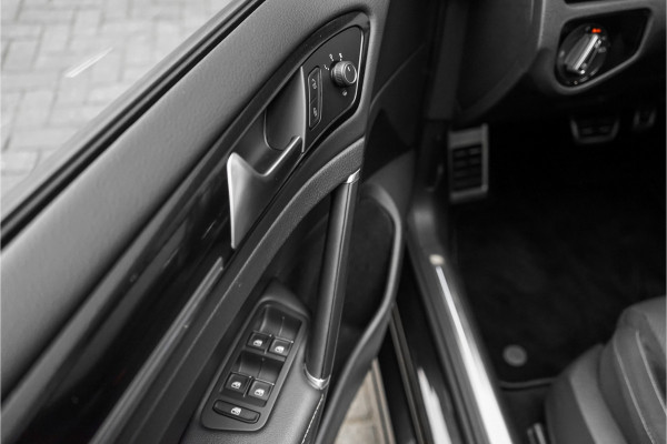 Volkswagen Golf 2.0 TSI 4Motion R Maxton Pano Dynaudio CarPlay 19"