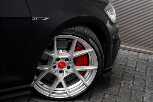 Volkswagen Golf 2.0 TSI 4Motion R Maxton Pano Dynaudio CarPlay 19"